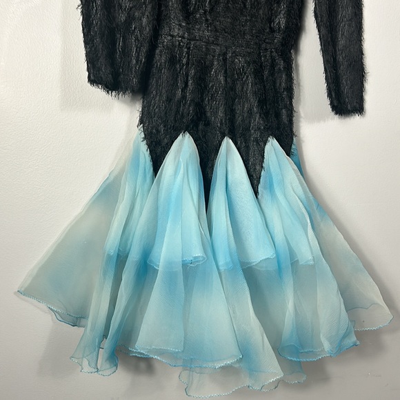 Dance Dress Crew Neck Tulle Skirt Long Sleeve size S-M - Picture 4 of 13